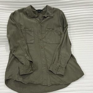 Social Standard by Sanctuary. Army green button up. Women.